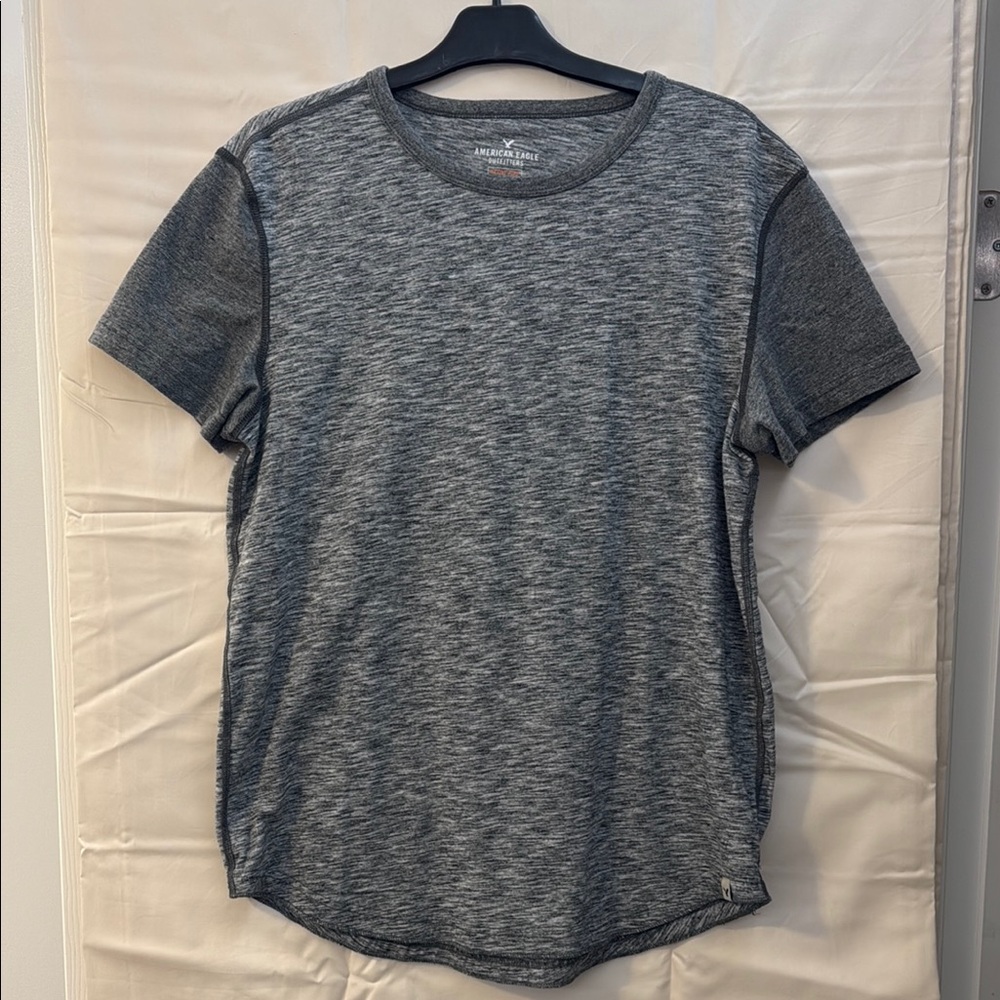 American Eagle Outfitters Heather Gray Short Sleeve Tee